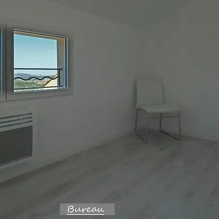 Maison Confortable à 10 Km Des Plages De La Méditerranée Au Bord Du Village Pittoresque Сasa de vacaciones *
