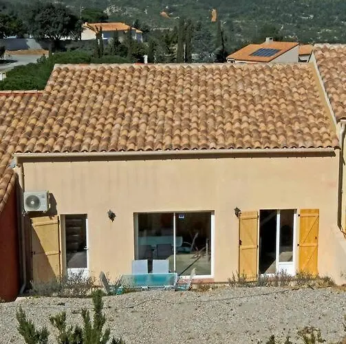 Feriehus Maison Confortable A 10 Km Des Plages De La Mediterranee Au Bord Du Village Pittoresque Treilles